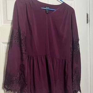 Du Jour Women's Top with Lace Sleeves in Deep Purple